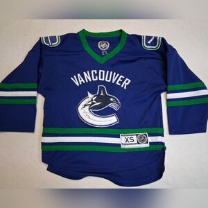4/20$ ➡️ NHL Vancouver Blue and Green Kids Jersey